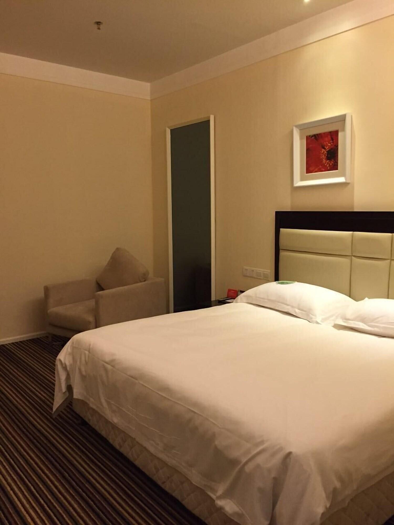 Joy Inn Gongbei Джухай Екстериор снимка