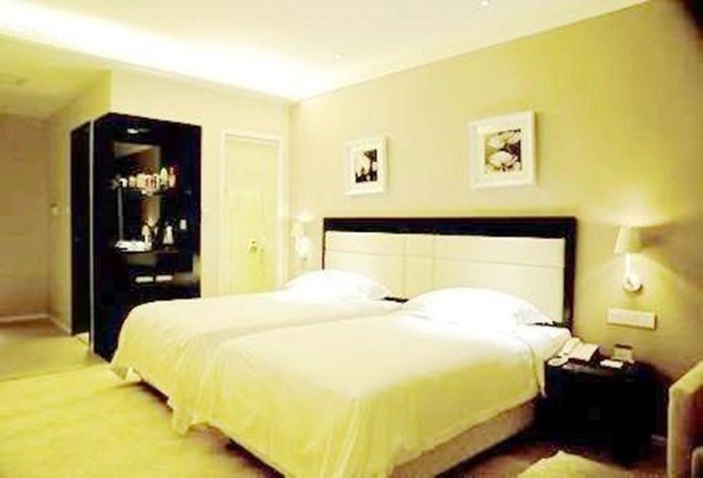 Joy Inn Gongbei Джухай Екстериор снимка