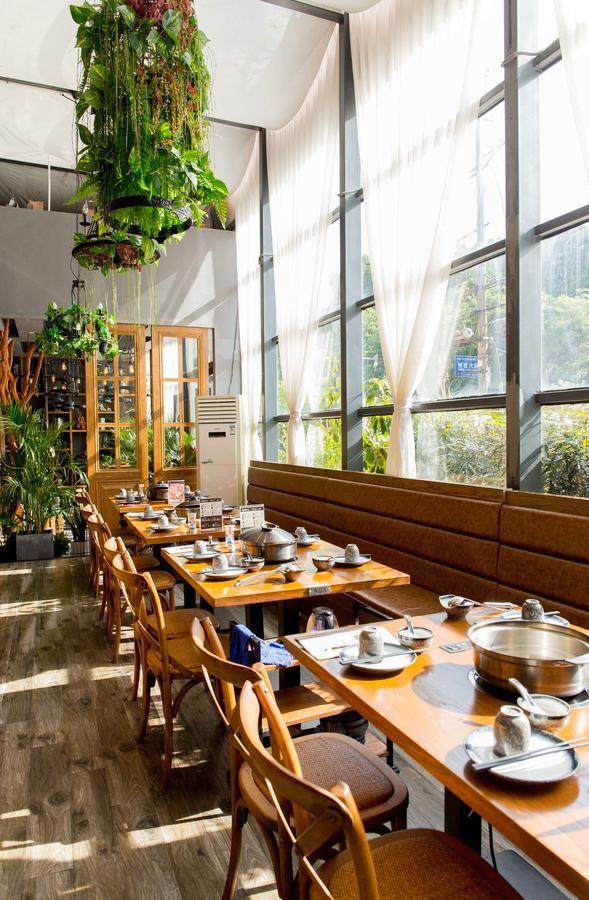 Joy Inn Gongbei Джухай Екстериор снимка