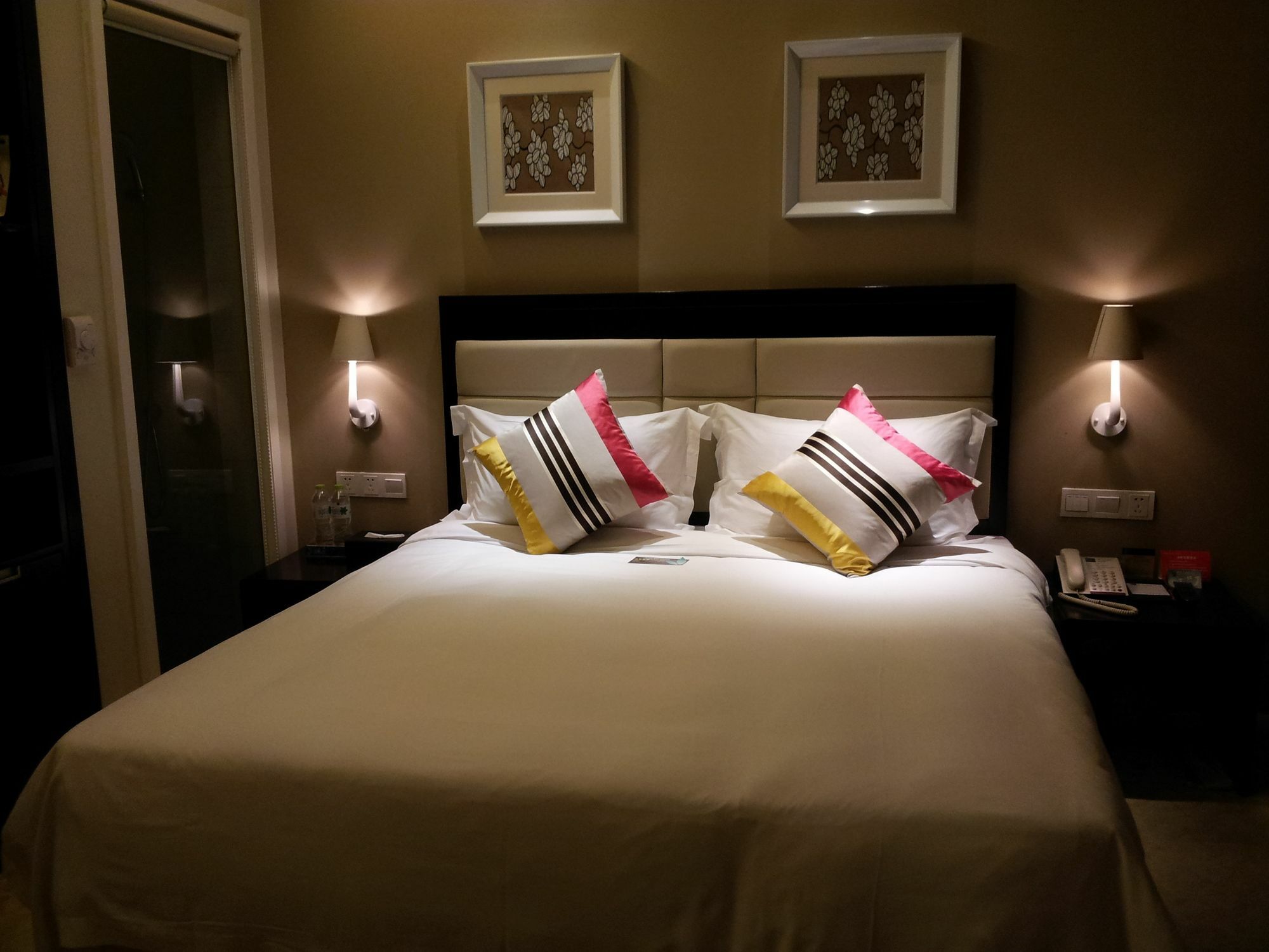 Joy Inn Gongbei Джухай Екстериор снимка
